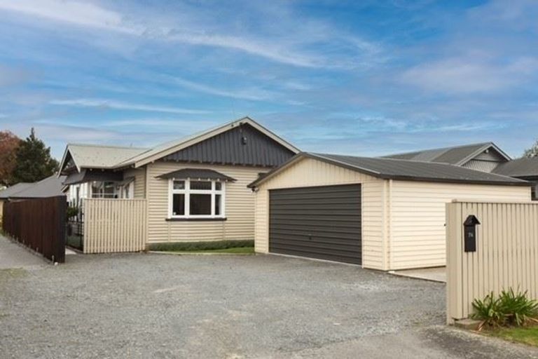 Photo of property in 74 Selwyn Street, Somerfield, Christchurch, 8024