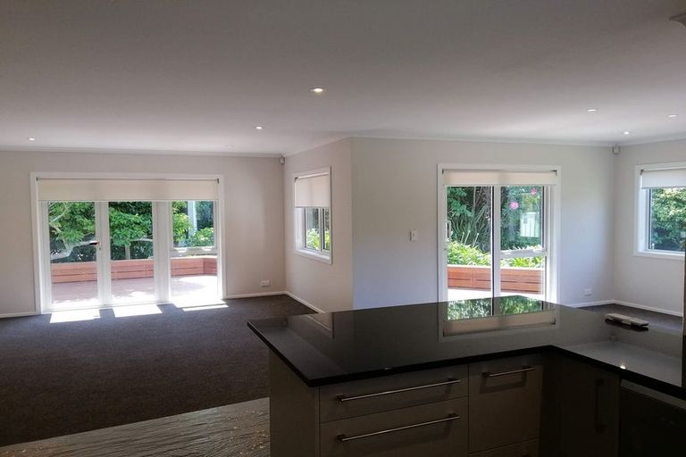 Photo of property in 375 Main Road, Tawa, Wellington, 5028