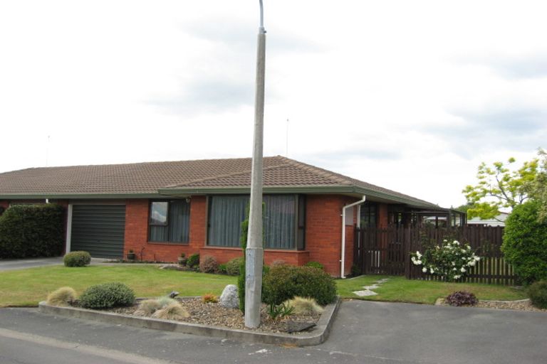 Photo of property in 1/12 Nepal Place, Burnside, Christchurch, 8053
