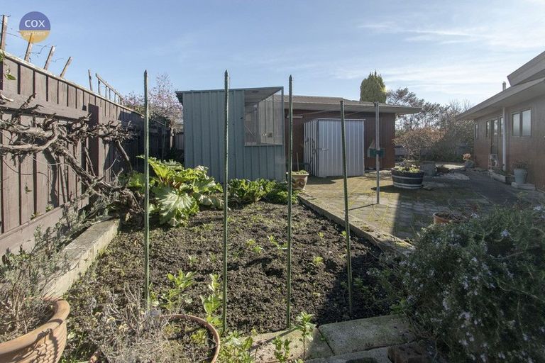 Photo of property in 14 Lamason Street, Greenmeadows, Napier, 4112