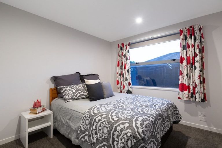 Photo of property in 261 Lakes Boulevard, Pyes Pa, Tauranga, 3112