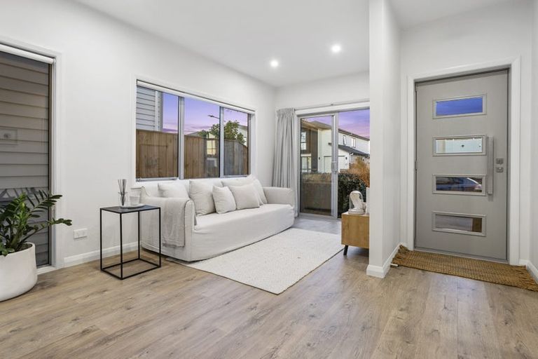 Photo of property in 8 Myland Drive, Hobsonville, Auckland, 0616