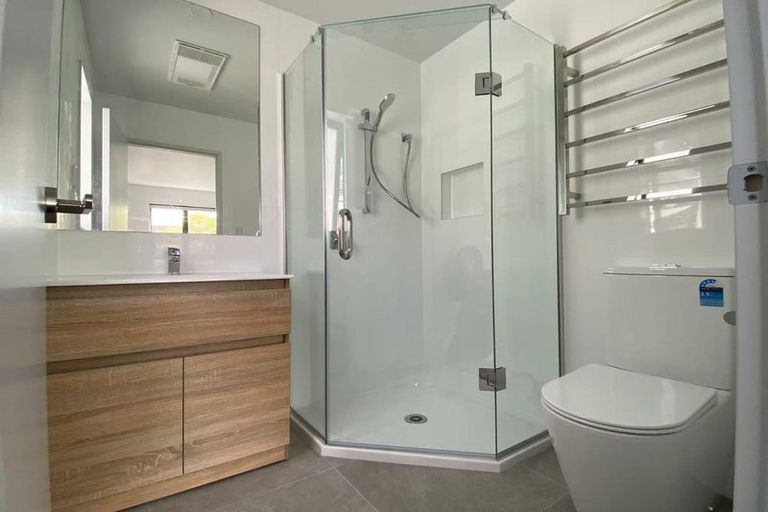 Photo of property in 24c Eban Avenue, Hillcrest, Auckland, 0627