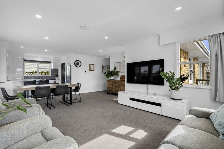 Photo of property in 302 Otumoetai Road, Otumoetai, Tauranga, 3110