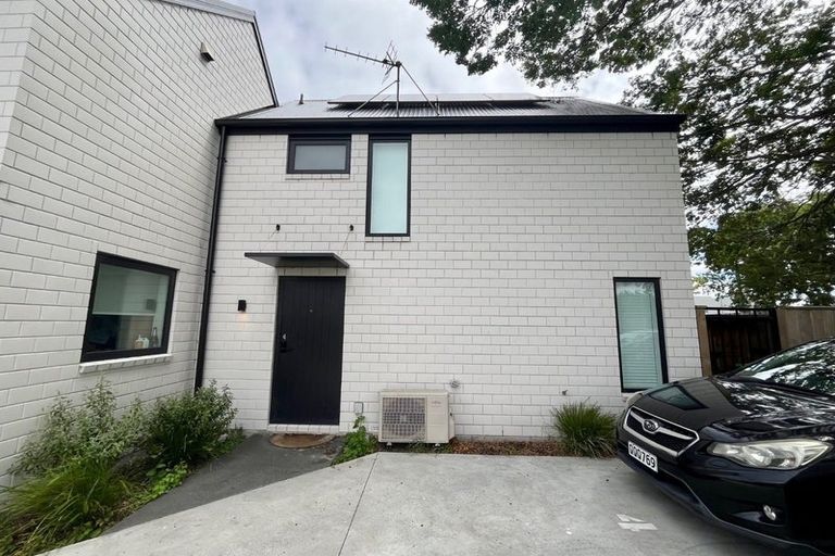 Photo of property in 4/17 Hornbrook Street, Waltham, Christchurch, 8023