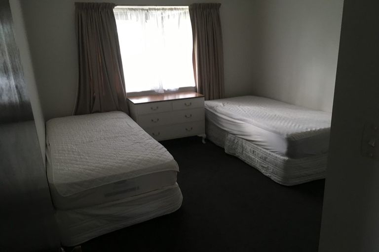 Photo of property in 1/20 Halldene Terrace, Red Beach, 0932