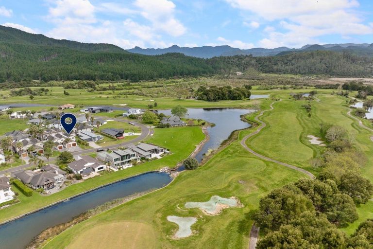 Photo of property in 33c Saint Andrews Drive, Pauanui, Hikuai, 3579