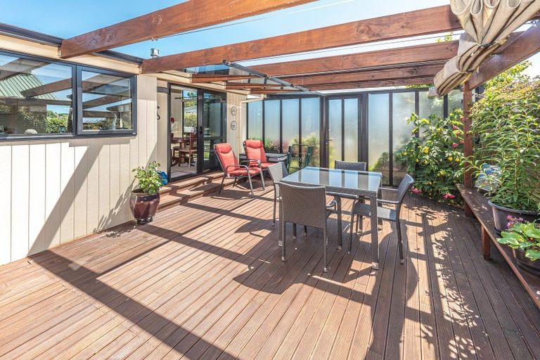 Photo of property in 30 Karamu Street, Tawhero, Whanganui, 4501