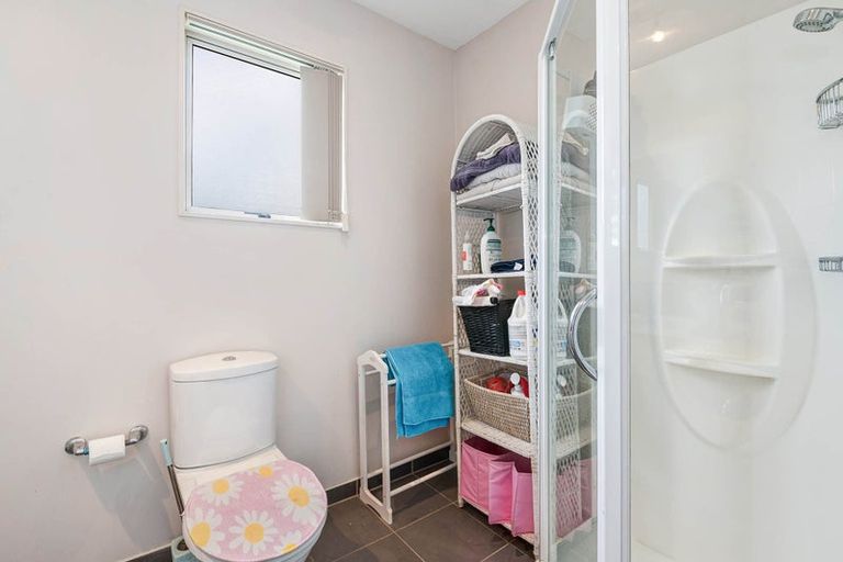 Photo of property in 37 Te Pua School Road, Helensville, 0875