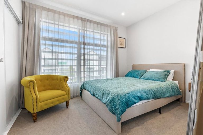 Photo of property in 9 Glenae Lane, Hobsonville, Auckland, 0618