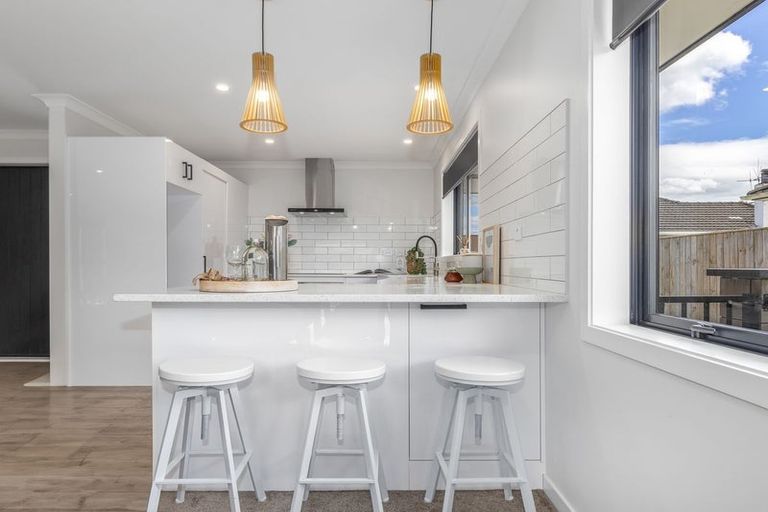 Photo of property in 16a Saint Annes Street, Levin, 5510