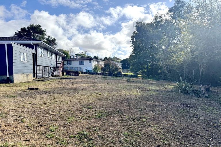 Photo of property in 38 Chislehurst Street, Henderson, Auckland, 0612