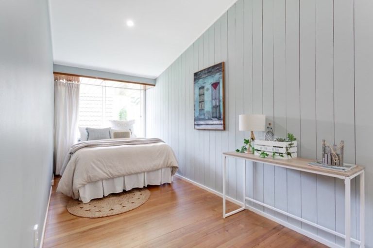 Photo of property in 5 Waerenga Road, Days Bay, Lower Hutt, 5013