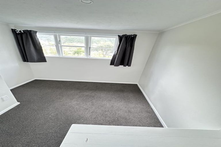 Photo of property in 14 Peck Street, Taita, Lower Hutt, 5011