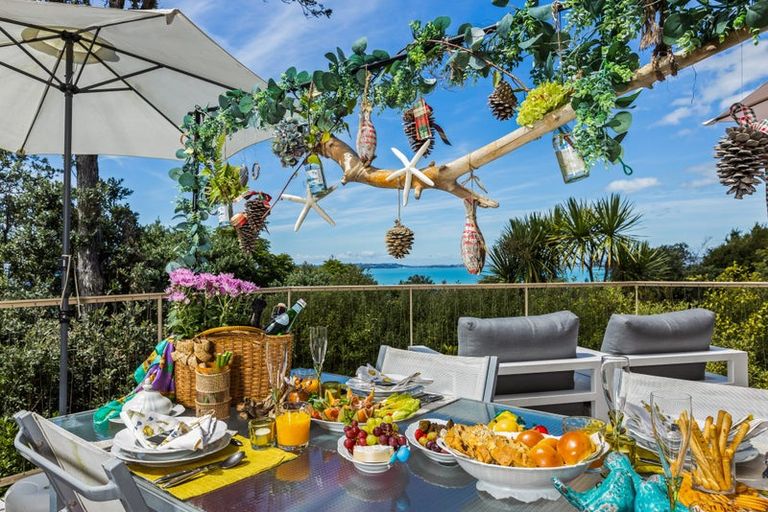 Photo of property in 17 Sykes Avenue, Hatfields Beach, Orewa, 0931