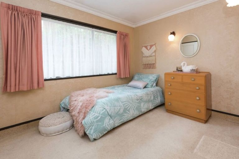 Photo of property in 1/1 Aylmer Court, Eastern Beach, Auckland, 2012
