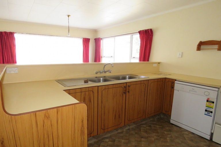 Photo of property in 30 Henley Street, Westport, 7825