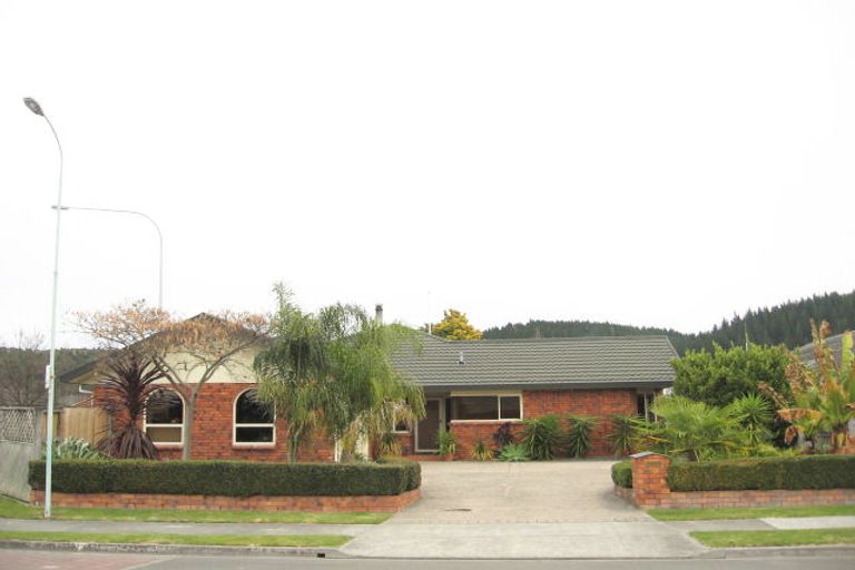 Photo of property in 1 Jacaranda Place, Greenmeadows, Napier, 4112
