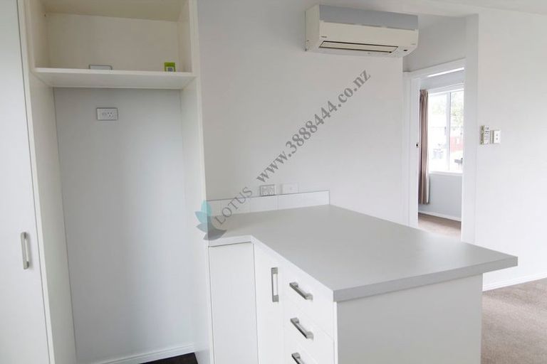 Photo of property in 39 Prestons Road, Redwood, Christchurch, 8051