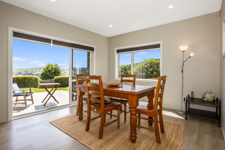 Photo of property in 2 Pacific View, Whitby, Porirua, 5024