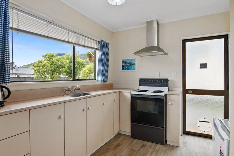 Photo of property in 156 Tipahi Street, Nelson South, Nelson, 7010