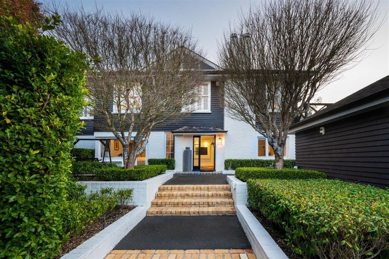 Photo of property in 6 Arthur Crescent, Hauraki, Auckland, 0622