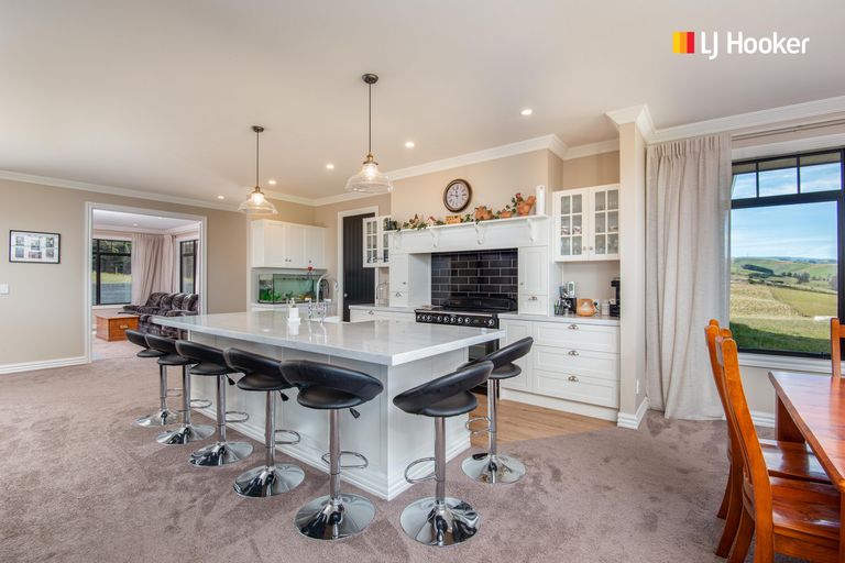 Photo of property in 60 Tirohanga Road, North Taieri, Mosgiel, 9092