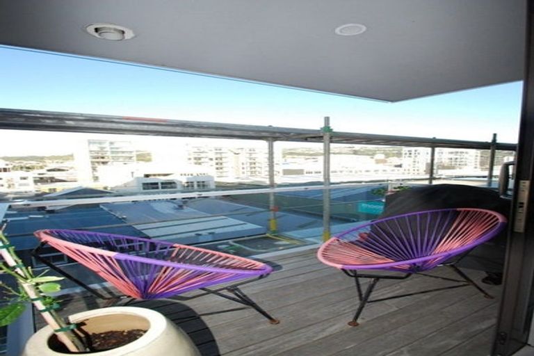 Photo of property in Republic2, 5c/11 Tennyson Street, Te Aro, Wellington, 6011