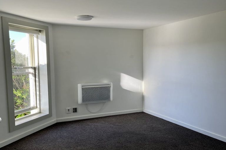 Photo of property in 203 Melbourne Road, Island Bay, Wellington, 6023