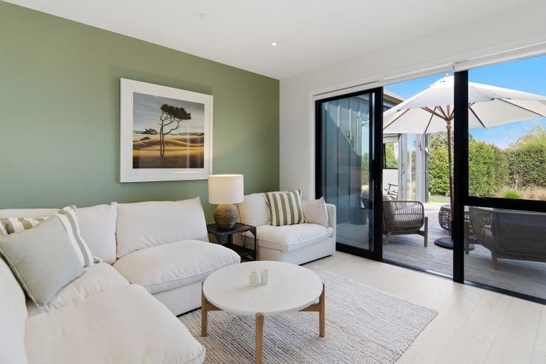 Photo of property in 4 Tiaki Lane, Matakana, 0985