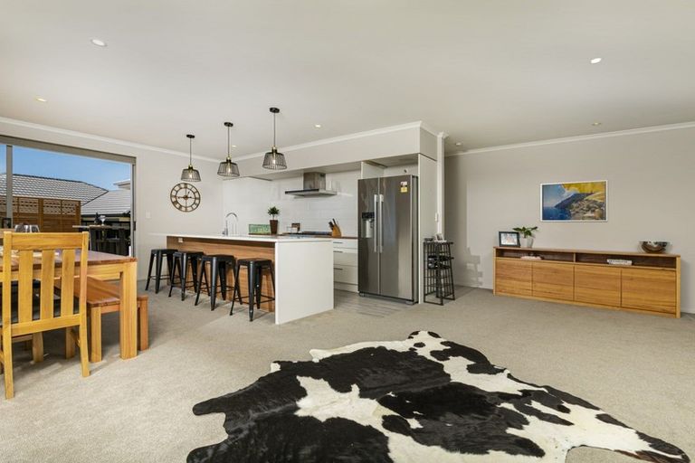 Photo of property in 4 Kiwa Crescent, Gulf Harbour, Whangaparaoa, 0930