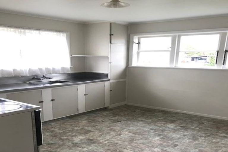 Photo of property in 3 Cressy Street, Waterloo, Lower Hutt, 5011