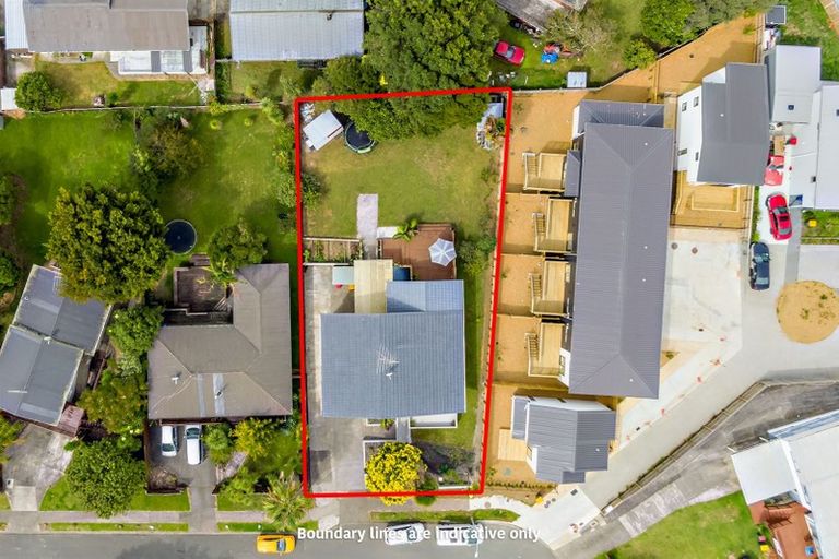 Photo of property in 7 Beldon Place, Pakuranga Heights, Auckland, 2010