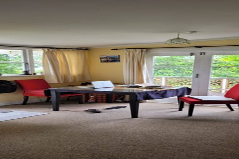 Photo of property in 17 Mouatt Street, Waitara, 4320