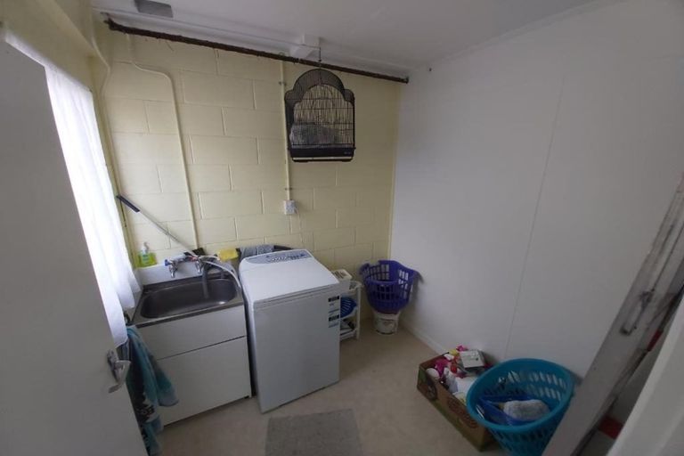 Photo of property in 2/183 Seaview Road, Westown, New Plymouth, 4310