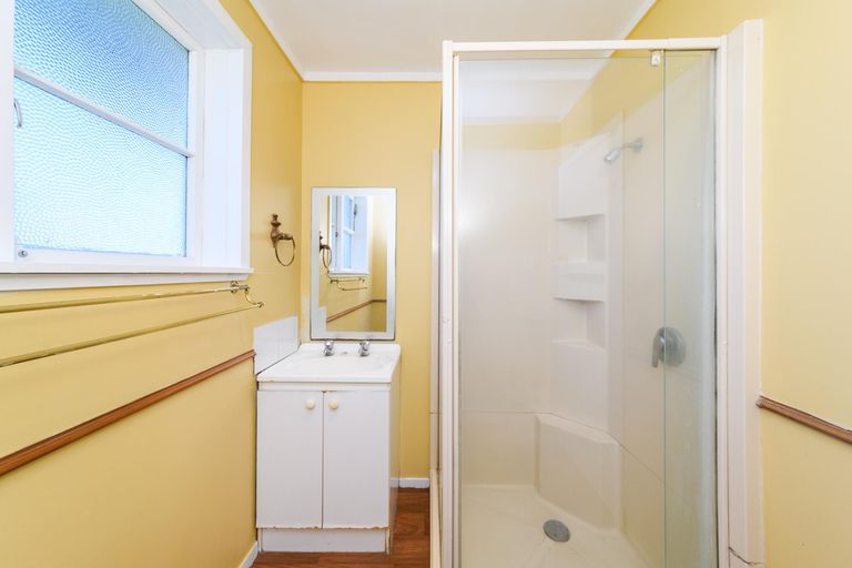 Photo of property in 23 Clyde Crescent, Roslyn, Palmerston North, 4414