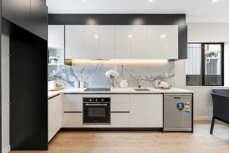 Photo of property in 50 Kiato Lane, Flat Bush, Auckland, 2019