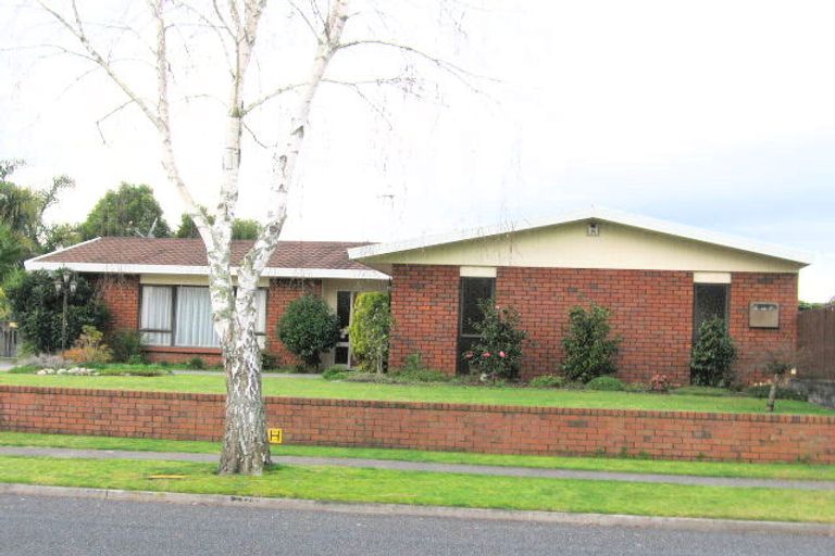 Photo of property in 54 Delamare Road, St Andrews, Hamilton, 3200