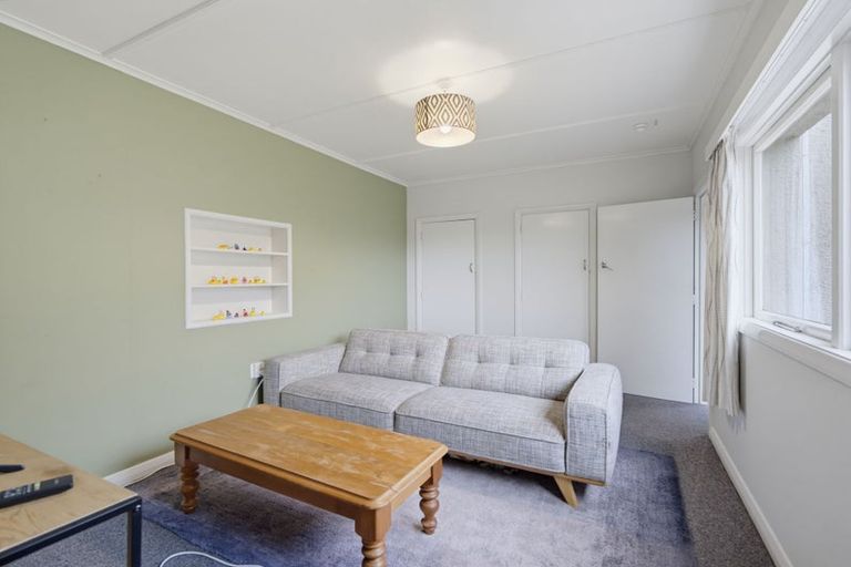 Photo of property in 57 Murray Street, Kew, Dunedin, 9012
