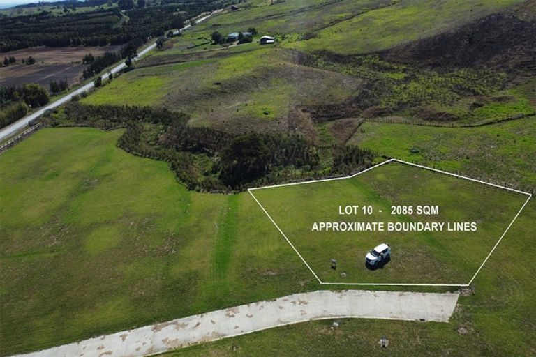 Photo of property in 14 Journeys End, Tapora, 0977