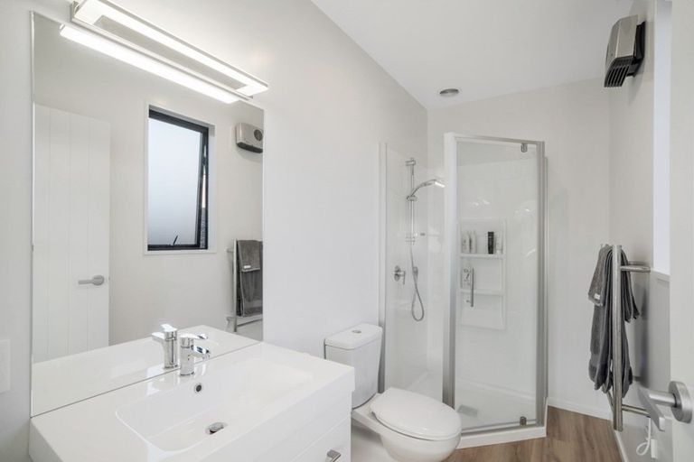 Photo of property in 39 Obelisk Street, Wanaka, 9305