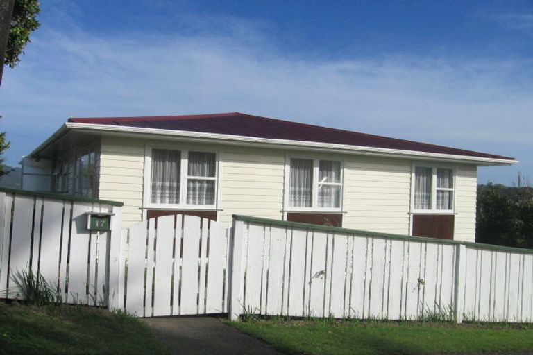 Photo of property in 17 Brora Crescent, Papakowhai, Porirua, 5024