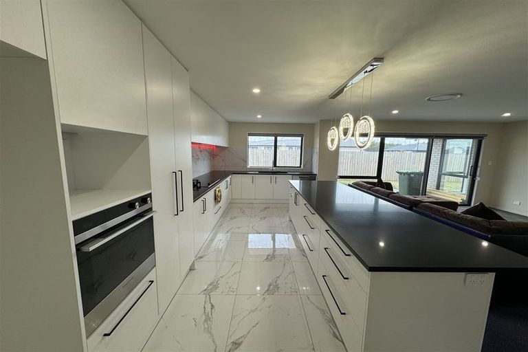 Photo of property in 7 Fountain Place, Rolleston, 7614