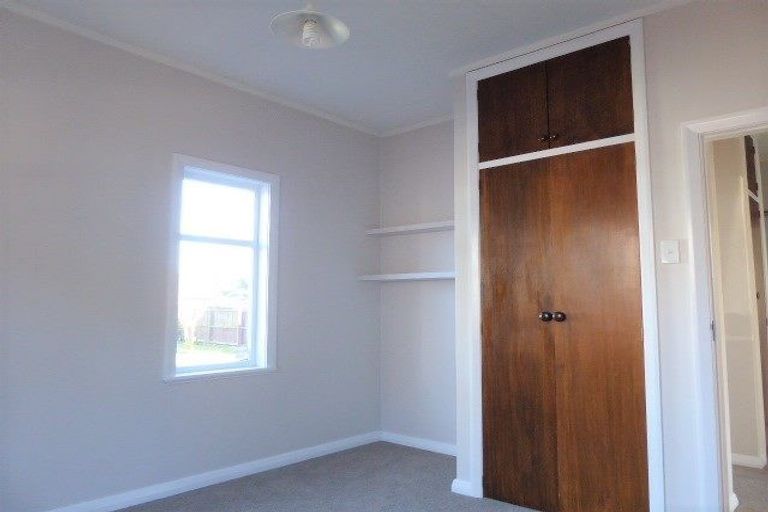 Photo of property in 33 Pirie Crescent, Moera, Lower Hutt, 5010