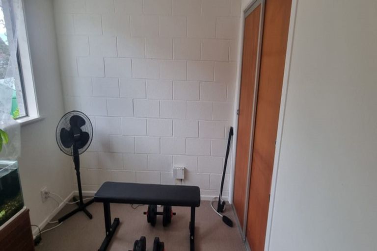 Photo of property in 2/12 Jillett Street, Titahi Bay, Porirua, 5022