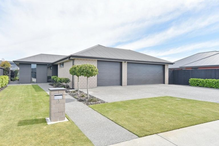 Photo of property in 28 Wootton Place, Kaiapoi, 7630