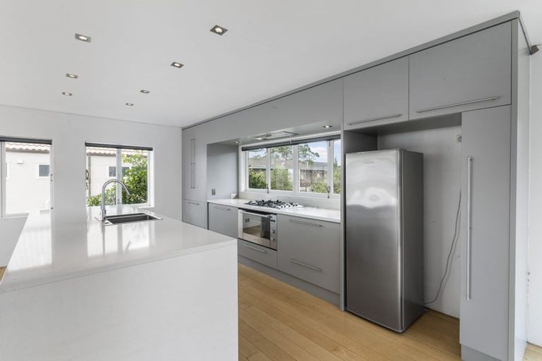 Photo of property in 7 Cecil Road, Milford, Auckland, 0620