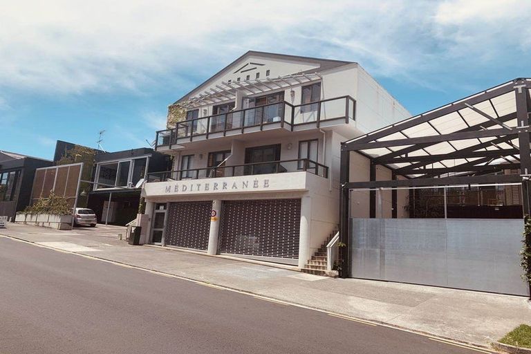 Photo of property in 1c/10 Crummer Road, Grey Lynn, Auckland, 1021