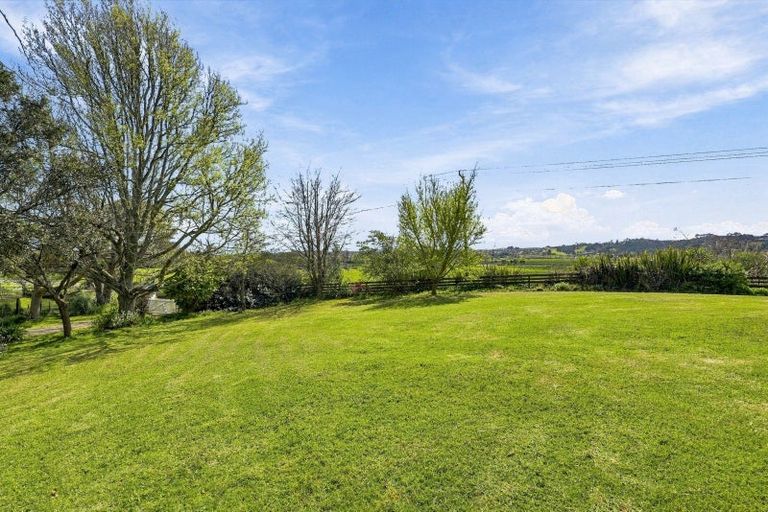 Photo of property in 2059 State Highway 16, Helensville, 0875