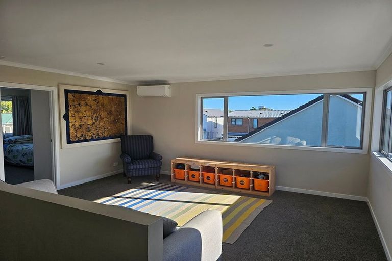 Photo of property in 18 Humariri Street, Point Chevalier, Auckland, 1022